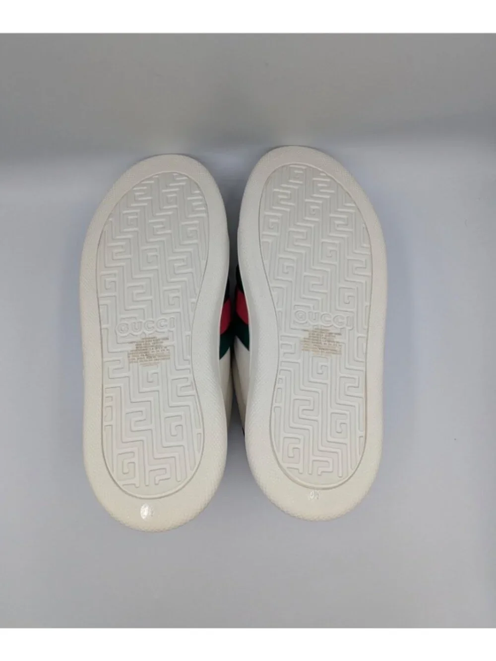 Gucci Men’s Ace Stripe Ultralight Plume Calfskin Low-top Sneakers White Green UK